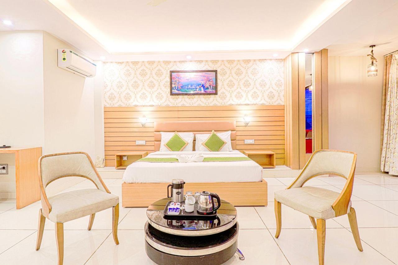 The Glory Hotel Dehradun Exterior foto